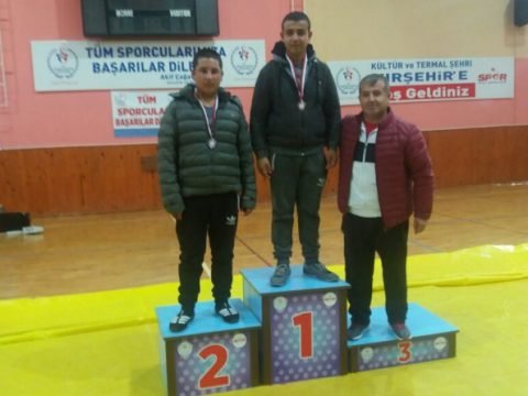 Güreşte Efsane Devam Ediyor