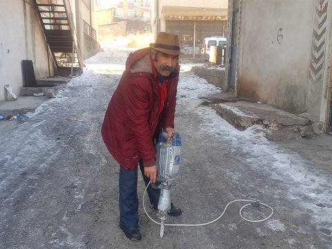 KUYUCU ve DELİKÇİ MEHMET EMMİ