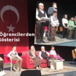 Mucurlu Öğrencilerden Tiyatro Gösterisi