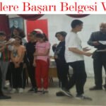 Gençlere Başarı Belgesi Verildi